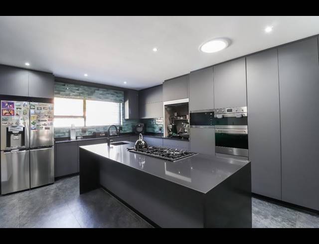 4 BEDROOM HOUSE FOR SALE IN MEYERSDAL